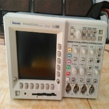 Tektronix ̩ TDS3054B ӫʾ