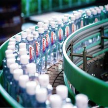乾业-瓶装水生产线自主研发技术 与德国瓶装水设备联合制造