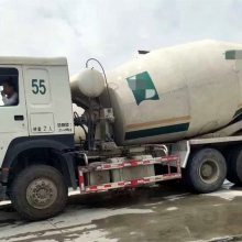 广西玉林没活干急转让11万出手一台14年豪沃10方水泥罐车