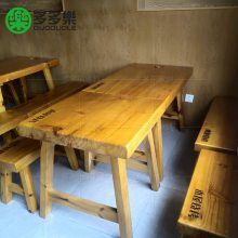 木屋烧烤餐厅新西兰实木餐桌椅 中式烧烤店烤吧桌椅板凳四人桌长条凳定制