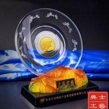 大展宏图水晶摆件，公司上市纪念品制作，单位乔迁纪念礼品设计定制厂家