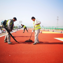 四 川彩色陶瓷颗粒防滑路面/防滑路面陶瓷砂/防滑路面彩色胶水