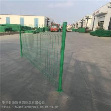 高速路护栏网 1.8*3米圈地钢丝网围栏 光伏焊接网隔离栅
