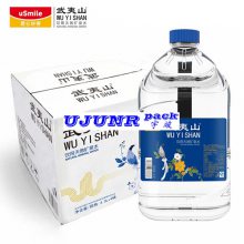 4.5L武夷山矿泉水贴标机-广州全自动旋转式不干胶方瓶三面贴标机