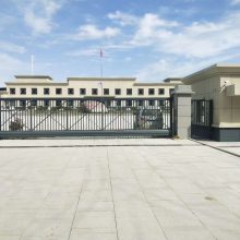 淮安涟水玖佰不锈钢普通电动伸缩门多少钱一米怎么收费的具体是什么材质有说明
