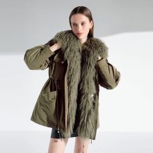 女装返季羽绒服基地 2022MCOCO派克羽绒服品牌折扣 阔版女装羽绒服拿货
