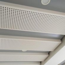 湖北中影星美悦动国际影城吊顶天花墙面门厅门面包柱铝单板