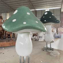 定制玻璃钢蘑菇雕塑 仿真蘑菇雕塑 公园卡通蘑菇摆件