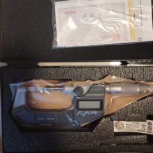 日本三丰数显直进式薄片千分尺422-261-30