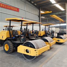 后胶轮压路机报价 沙土回填压实压路机 三缸工程用压路机