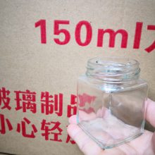 徐州誉华玻璃酱菜瓶厂家长期批发桑山楂果罐头玻璃瓶