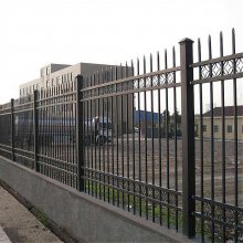 铁艺围栏厂区围墙防护栏杆小区别墅庭院隔离栅栏学校户外锌钢护栏栏