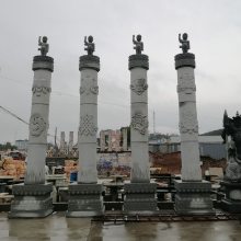 石雕盘龙柱 广场石龙柱定做 花岗岩石龙柱 花岗岩文化柱雕塑