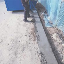 履带式路肩石成型机 马路牙子现浇成型机 护肩石设备