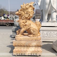 石雕麒麟摆件一对晚霞红门口******神兽大理石墓地瑞兽动物定做