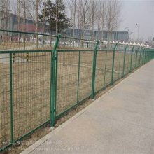 大棚围墙铁丝网围栏 铁丝防护网 绿色圈山网
