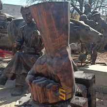 玻璃钢廉政文化雕塑贪腐拳头禁毒拳头大型模型消防安全警钟雕塑 玖坊雕塑