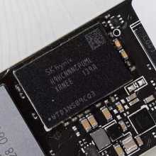 H9HCNNNCPUMLXR-NEE /SK hynix LPDDR4 /4GB/200BALL