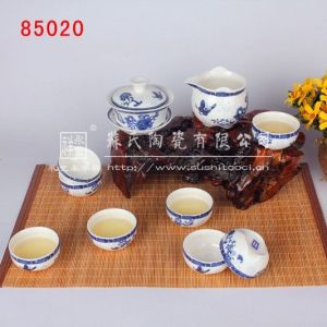 供应厂家直销  蝶恋花陶瓷茶具10头青花玲珑茶具套装  ***企业礼品