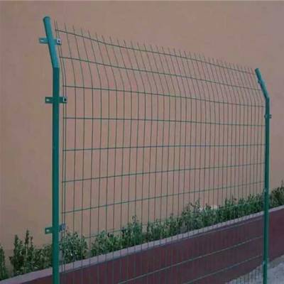 农场围栏哪种成本低？刺绳护栏网和双边护栏网