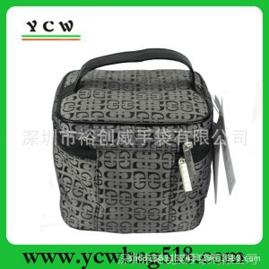 供应厂家直销 便当式手提化妆包 外出旅行防水收纳袋 时尚休闲便携款