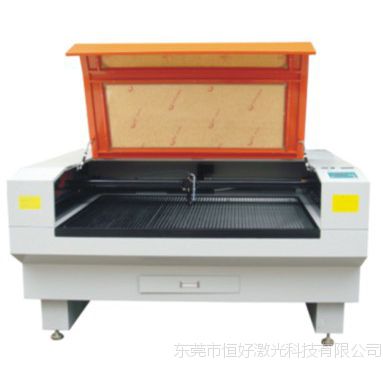 黑龙江哈尔滨齐齐哈尔鸡西鹤岗皮革布料亚克力切割雕刻机