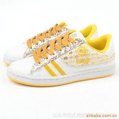 批发供应女士休闲低邦板鞋 D802919 板鞋、帆布鞋