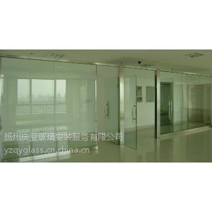 供应扬州地区10毫米钢化玻璃隔断按尺寸测量订制安装13773525800