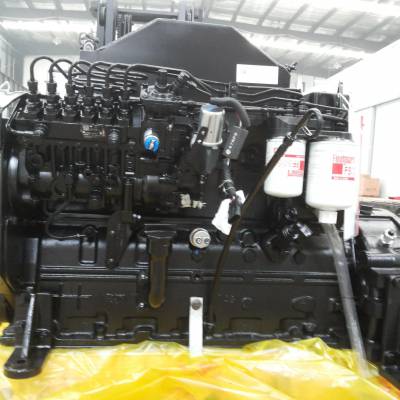 康明斯发电机组 康明斯发动机 4bt发动机 康明斯动力 康明斯6bt 机组参数：30kw康明斯4BT柴油机调配30kw全铜有刷沟通发电机三相电四维护操控
