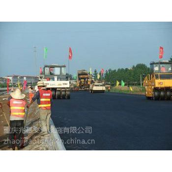 重庆小区铺沥青 马路沥青路面修补工程 工厂打草油