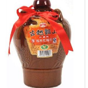 供应绍兴黄酒 古越龙山3年坛花雕 加饭酒 1.5l*6 18957511186