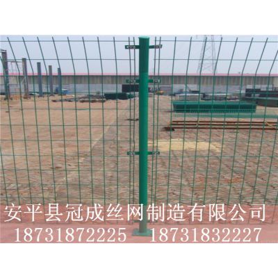 厂家直销双边丝护栏网 铁路护栏网 护栏网隔离栅