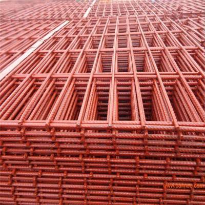 内蒙菱形孔涂红漆钢笆片厂家 建筑踩踏板工地围栏 2016产品价格