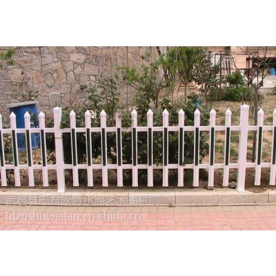 邯郸草坪护栏PVC草坪护栏塑钢护栏PVC护栏厂家