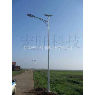 供应内蒙古阿拉善 鄂尔多斯太阳能路灯价格=17米高杆灯十字路口安装