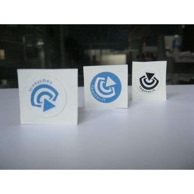 工厂供应定制RFID防伪标签，高频易碎铜版纸不干胶标签，物流印刷防伪NTAG 213 tag