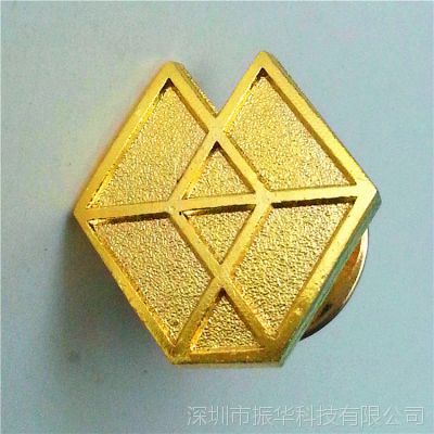 专业铜磨砂底镀金蝴蝶扣胸章金属压铸徽章制作供应商厂家