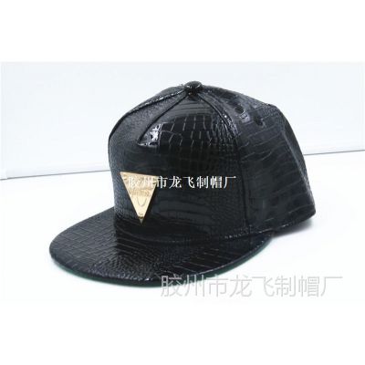 red leather snapback hat/black hat and cap/black and white h