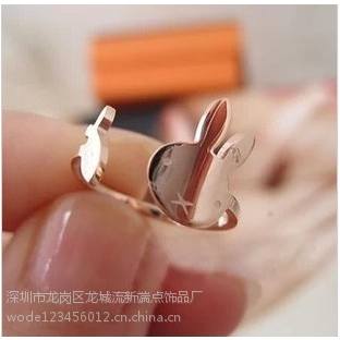 韩版饰品免费代理 18K玫瑰金小兔子戒指 钛钢彩金兔子尾戒