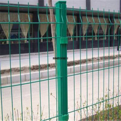 万泰防护网 机场护栏网 绿化带隔离栅栏