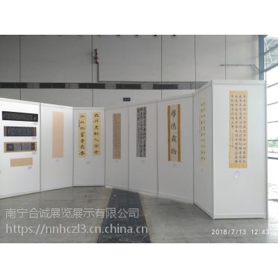 八棱柱展板走出展馆展会给您展览带来更多时尚效果