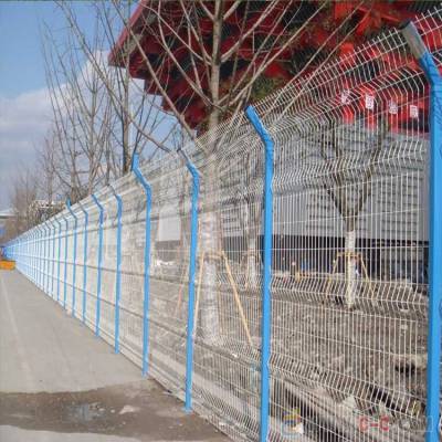 防护铁丝网 广州边框围栏网厂 江门电站刺丝护栏网 隔离栏报价