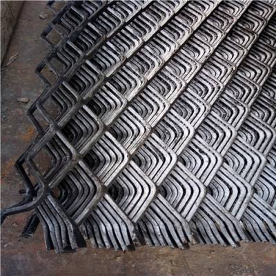 厂家高层施工外架用建筑钢笆片 菱形孔脚踏网 金属板网