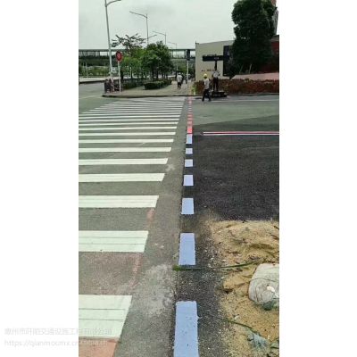 㶫İۻߡ̵ɫߡ񵴱߳ҡͣλʩ