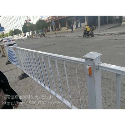 现货供应郑州市政护栏交通护栏-道路中间交通防撞栏-人行道机非隔离栏