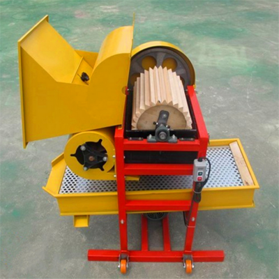 厂家批发大型花生脱粒机 不扬尘的脱壳机 油坊榨油用剥壳机