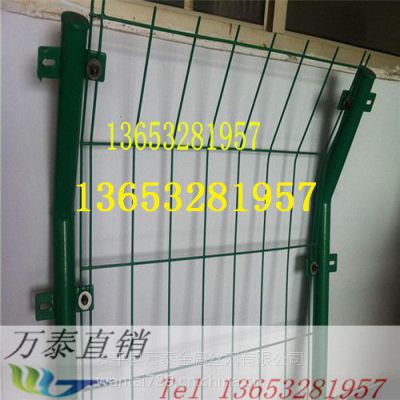 铁丝网网孔价格 优质防护网 双边铁丝围栏网