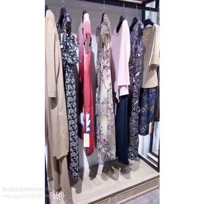 �����ļ����װ�г�����ӡ����Ůװ����Ůװ�����������ʱ��