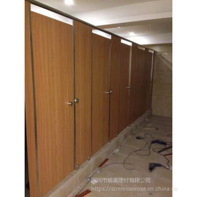 三亚市金苹果家具厂提供经济性佳的公共卫生间隔断系统厕所隔断行业践行者