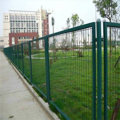 绿色护栏网 双边丝圈地网 养殖防护栏